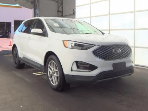 Photos of 2023 Ford Edge SEL for sale in Cedar Rapids, IA at Cassill Motors