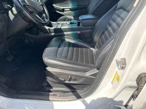 Photos of 2023 Ford Edge SEL for sale in Cedar Rapids, IA at Cassill Motors