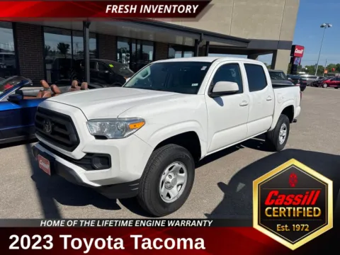 White 2023 Toyota Tacoma SR for sale in Cedar Rapids, IA