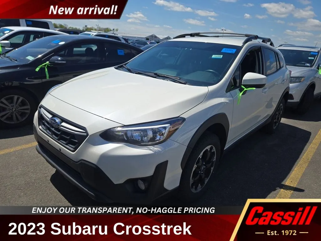 White 2023 Subaru Crosstrek Premium for sale in Cedar Rapids, IA