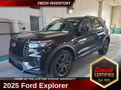 Black 2025 Ford Explorer ST-Line for sale in Cedar Rapids, IA
