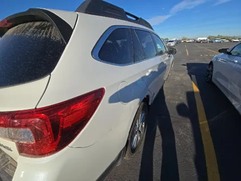 More photos of 2019 Subaru Outback 2.5i Premium at Cassill Motors, IA
