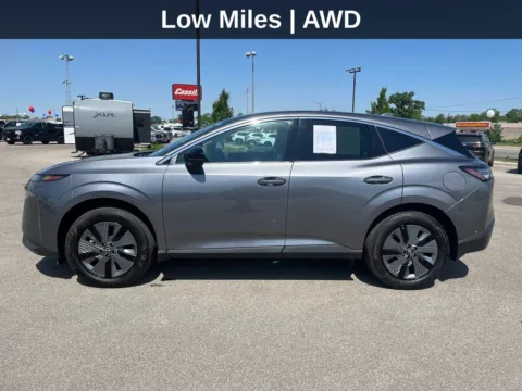 Photos of 2025 Nissan Murano SL for sale in Cedar Rapids, IA at Cassill Motors