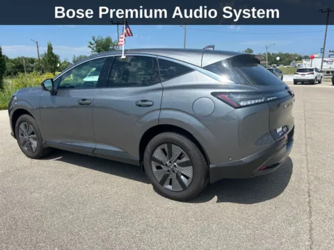 Another view of 2025 Nissan Murano SL for sale in Cedar Rapids, IA at Cassill Motors