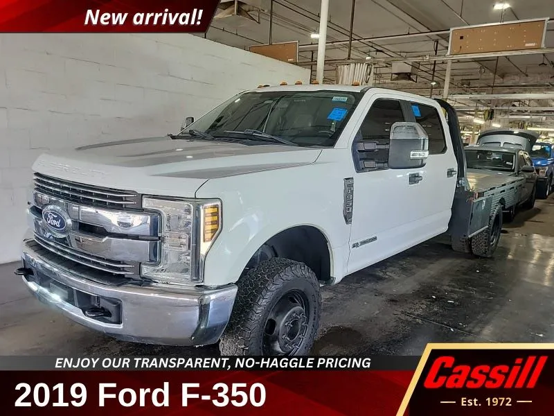 White 2019 Ford F-350SD XL for sale in Cedar Rapids, IA