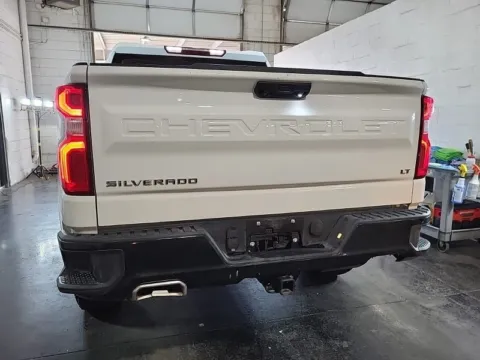 More photos of 2023 Chevrolet Silverado 1500 LT Trail Boss at Cassill Motors, IA