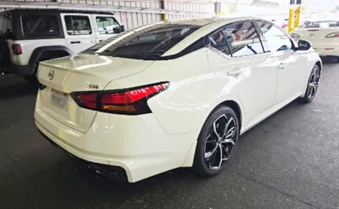 More photos of 2025 Nissan Altima 2.5 SR at Cassill Motors, IA
