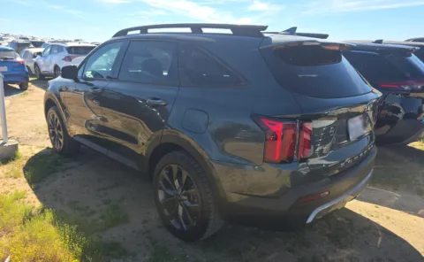 Photos of 2021 Kia Sorento EX for sale in Cedar Rapids, IA at Cassill Motors