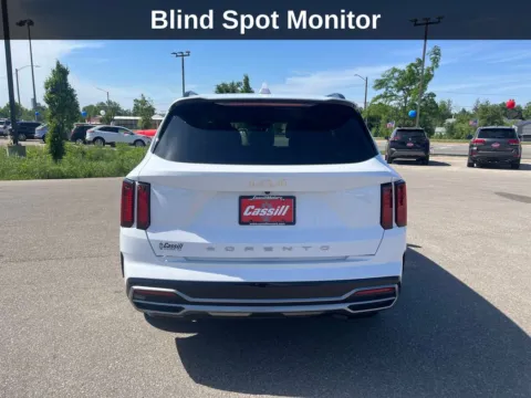 More photos of 2022 Kia Sorento S at Cassill Motors, IA