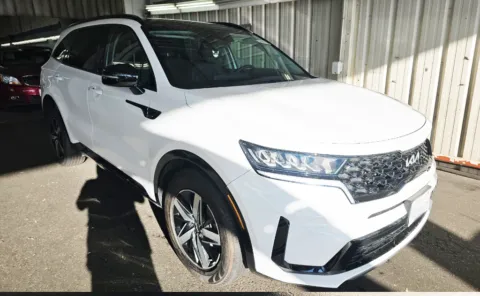 More photos of 2022 Kia Sorento S at Cassill Motors, IA