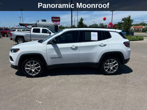 Photos of 2022 Jeep Compass Latitude Lux for sale in Cedar Rapids, IA at Cassill Motors