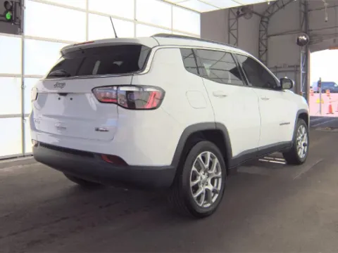 More photos of 2022 Jeep Compass Latitude Lux at Cassill Motors, IA