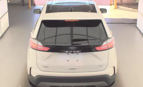 More photos of 2023 Ford Edge SEL at Cassill Motors, IA