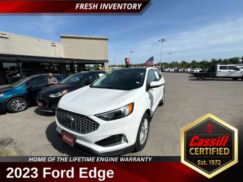 White 2023 Ford Edge SEL for sale in Cedar Rapids, IA