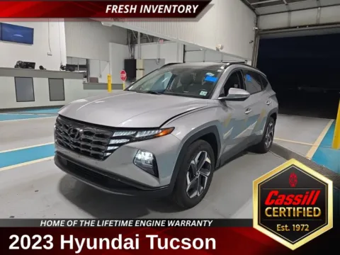 Silver 2023 Hyundai Tucson Hybrid Limited for sale in Cedar Rapids, IA