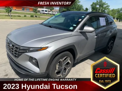 Silver 2023 Hyundai Tucson Hybrid Limited for sale in Cedar Rapids, IA