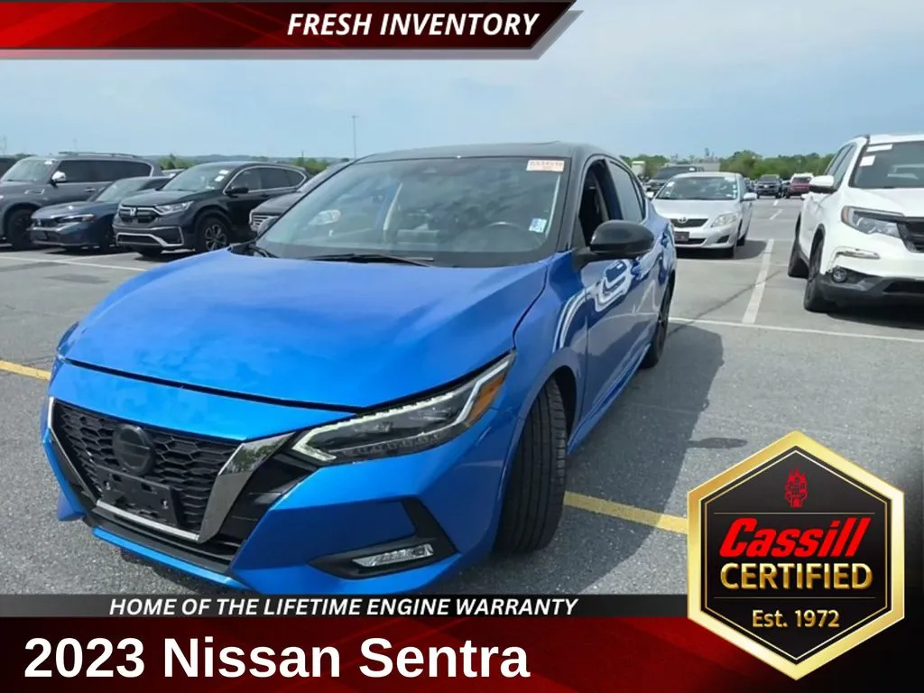 2023 Nissan Sentra SR CVT's photo