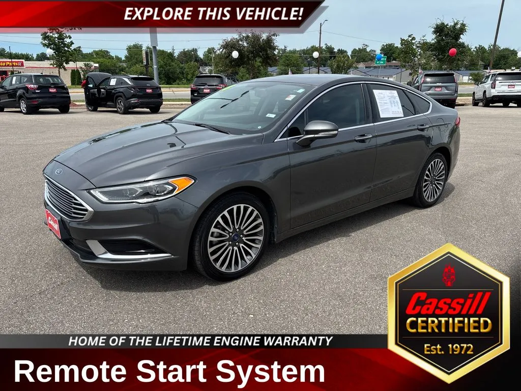 Gray 2018 Ford Fusion SE for sale in Cedar Rapids, IA