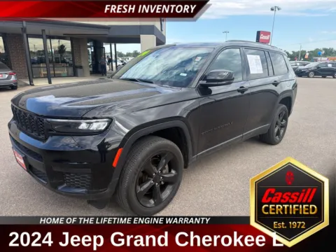 Black 2024 Jeep Grand Cherokee L Altitude X for sale in Cedar Rapids, IA