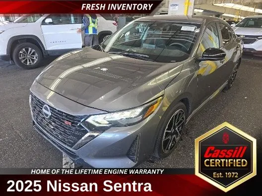 2025 Nissan Sentra SR CVT's photo