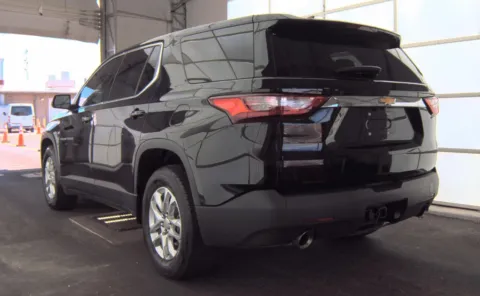 Photos of 2021 Chevrolet Traverse LS for sale in Cedar Rapids, IA at Cassill Motors