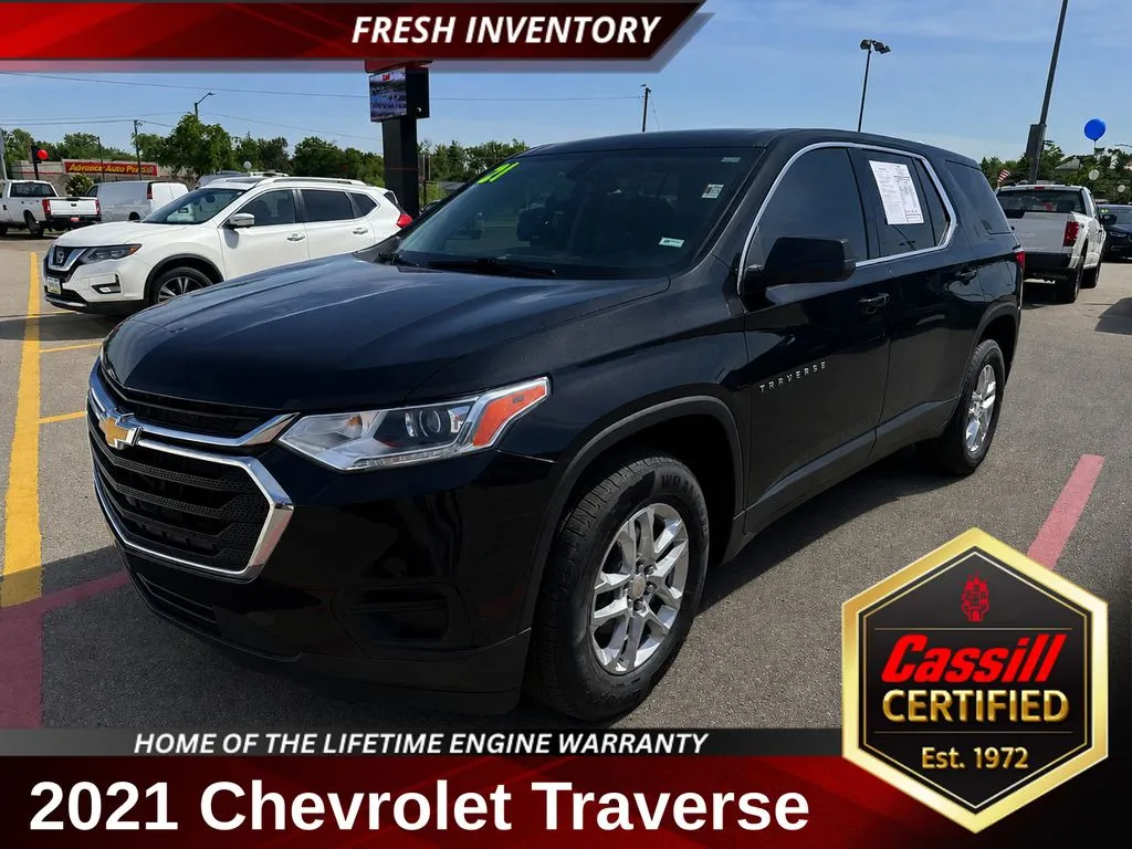 Black 2021 Chevrolet Traverse LS for sale in Cedar Rapids, IA