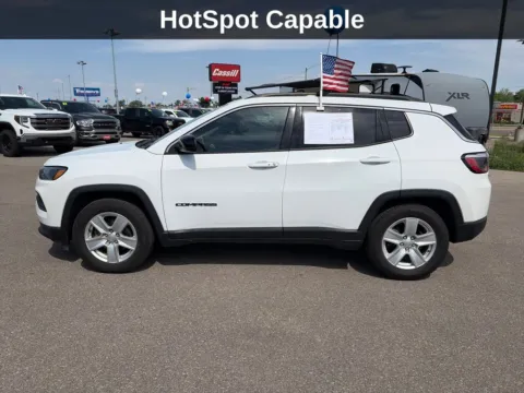 More photos of 2022 Jeep Compass Latitude at Cassill Motors, IA