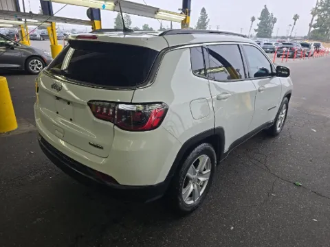 More photos of 2022 Jeep Compass Latitude at Cassill Motors, IA