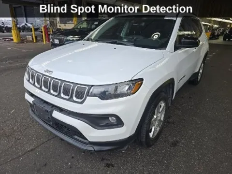 Another view of 2022 Jeep Compass Latitude for sale in Cedar Rapids, IA at Cassill Motors