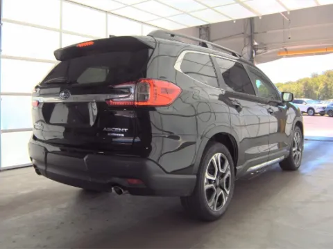 More photos of 2023 Subaru Ascent Limited at Cassill Motors, IA