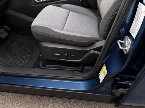 More photos of 2018 Ford Escape SE at Cassill Motors, IA