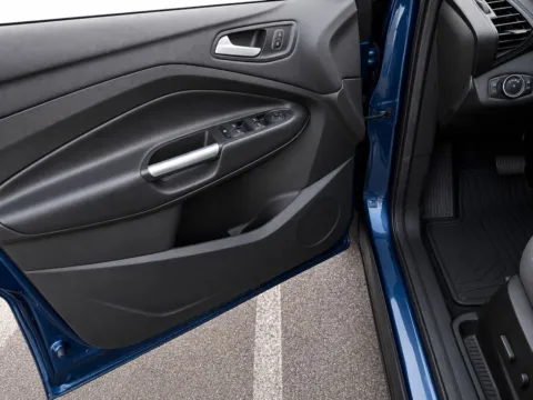 Photos of 2018 Ford Escape SE for sale in Cedar Rapids, IA at Cassill Motors
