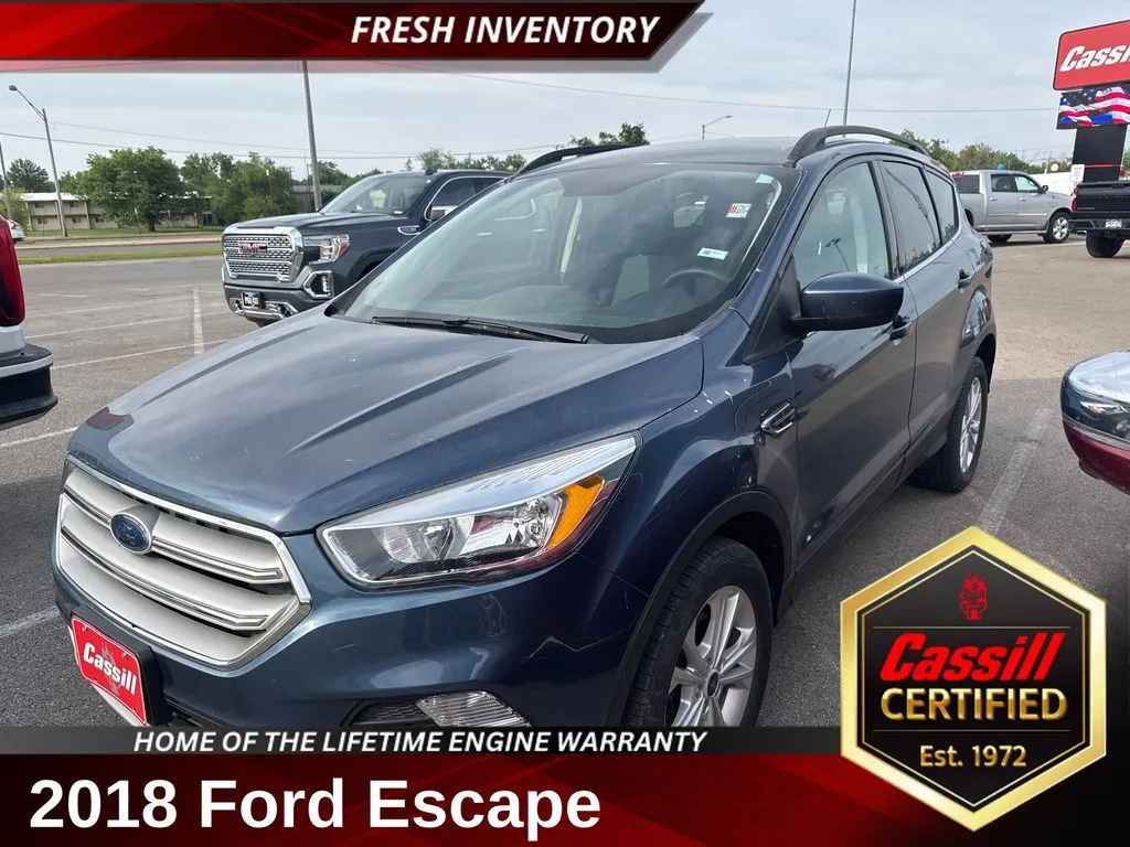 Blue 2018 Ford Escape SE for sale in Cedar Rapids, IA