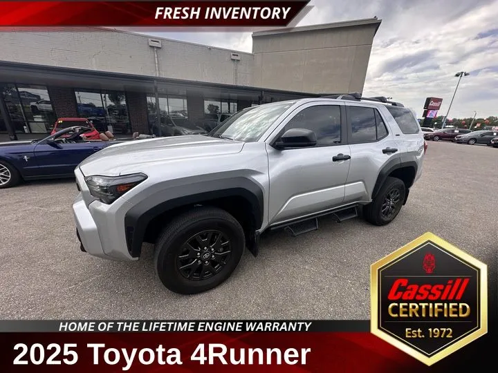 2025 Toyota 4Runner SR5 4WD's photo