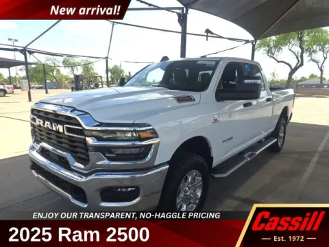 White 2025 Ram 2500 Big Horn for sale in Cedar Rapids, IA