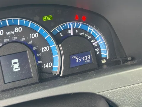 More photos of 2014 Toyota Camry Hybrid XLE at Cassill Motors, IA