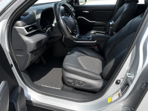 Photos of 2021 Toyota Highlander XSE for sale in Cedar Rapids, IA at Cassill Motors