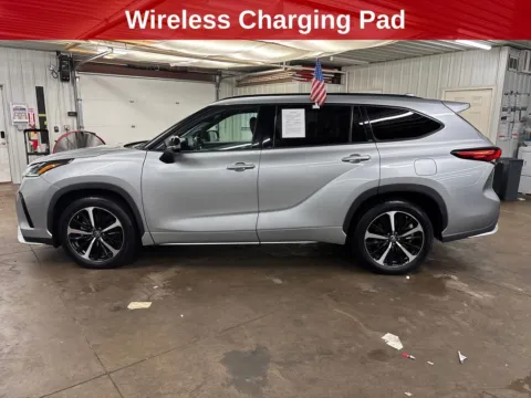 Photos of 2021 Toyota Highlander XSE for sale in Cedar Rapids, IA at Cassill Motors