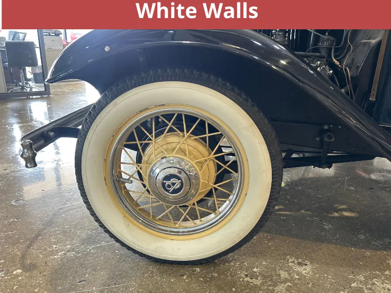 Ford Roadster photo 16