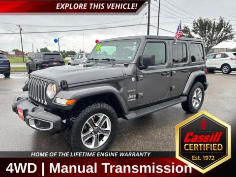Gray 2018 Jeep Wrangler Unlimited Sahara for sale in Cedar Rapids, IA