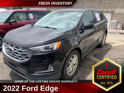 Black 2022 Ford Edge SEL for sale in Cedar Rapids, IA