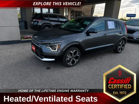 Gray 2023 Kia Niro SX Touring for sale in Cedar Rapids, IA