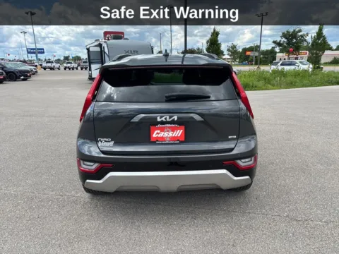 More photos of 2023 Kia Niro SX Touring at Cassill Motors, IA