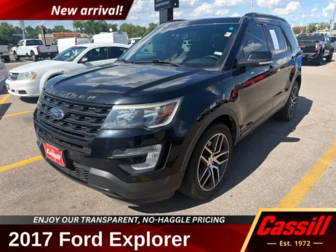 Black 2017 Ford Explorer Sport for sale in Cedar Rapids, IA