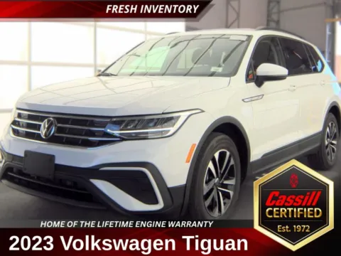 White 2023 Volkswagen Tiguan 2.0T S for sale in Cedar Rapids, IA
