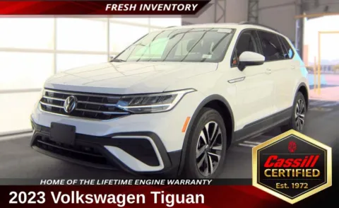 White 2023 Volkswagen Tiguan 2.0T S for sale in Cedar Rapids, IA