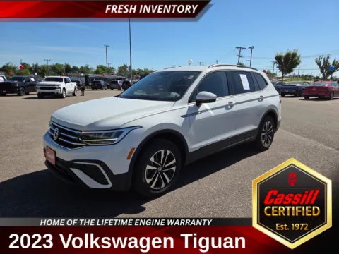 White 2023 Volkswagen Tiguan 2.0T S for sale in Cedar Rapids, IA