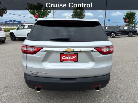 More photos of 2020 Chevrolet Traverse LS at Cassill Motors, IA