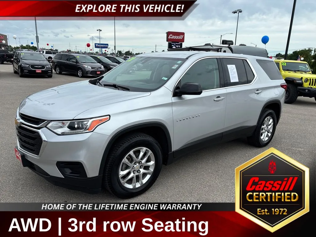 2020 Chevrolet Traverse LS for sale in Cedar Rapids, IA