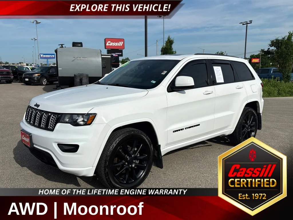 White 2020 Jeep Grand Cherokee Altitude for sale in Cedar Rapids, IA